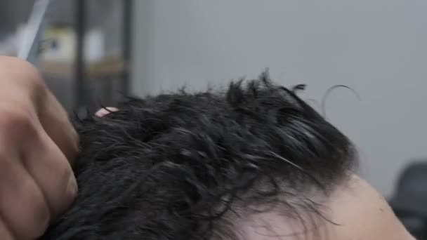 Nahaufnahme Von Männern Haarschnitt Mit Clipper Friseursalon Haircut Männer Barbershop — Stockvideo