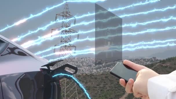 Man Ansluter Elbil Till Laddare Och Power Transmission Lines Bakgrunden — Stockvideo