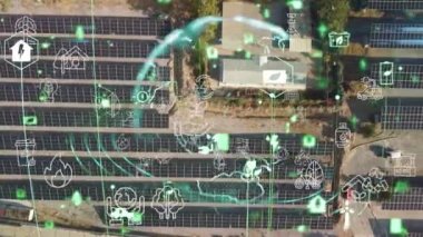 Güneş enerjisi ve teknoloji konsepti. Yenilenebilir enerji. Akıllı şebeke Yüksek kalite 4k görüntü