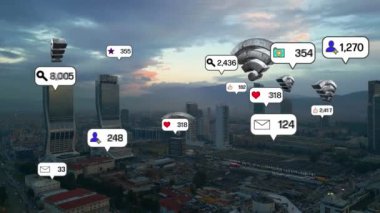 Sosyal medya simgeleri, sosyal ağ uygulama platformu üzerinden insanların bağlandığını gösteriyor. Çevrimiçi toplum ve sosyal medya pazarlama stratejisi kavramı. Yüksek