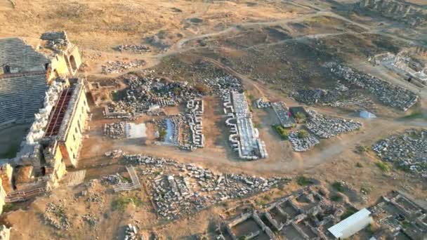 Amazing Aerial Close Hierapolis Teatro Castelo Algodão Pamukkale Denizli Imagens — Vídeo de Stock