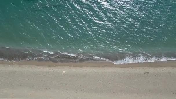 Vídeo Aéreo Hermoso Primer Plano Playa Agua Mar Ola Naturaleza Vídeos De Stock Sin Royalties Gratis