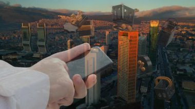 Çevrimiçi perakende satış metodunun Omni kanalı teknolojisi. Sosyal medya platformunda çok kanallı pazarlama internet ödeme kanalı, çevrimiçi perakende alışveriş ve her türlü dijital uygulama hizmeti sunmaktadır.