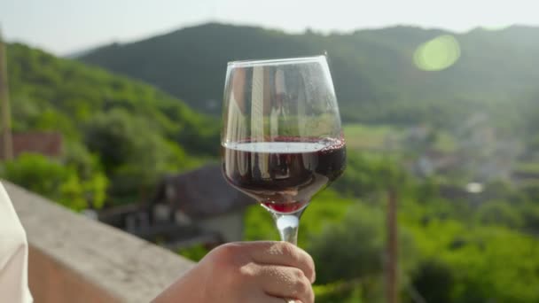 Closeup Young Brunette Woman Holding Glass Red Wine Sunset Mountain — Stock Video