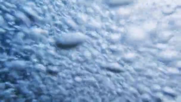 Zpomalte Cestu Vzduchových Bublin Které Stoupají Dna Oceánu Hladině Vody — Stock video