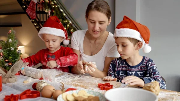 Happy Family Kids Cooking Preparing Cookies Santa Christmas Morning Winter — Stock Photo, Image