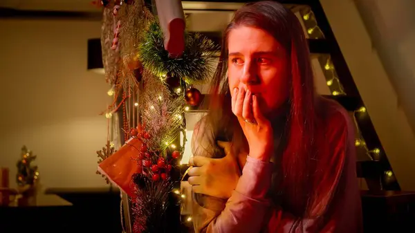 Police Car Lights Illuminating Face Nervous Scared Woman Christmas Night — Stock Photo, Image