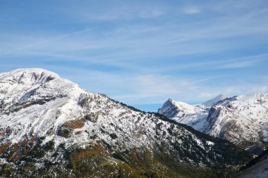 Pireneler tepeleri, Canfranc Vadisi, Huesca Eyaleti, İspanya Aragon.