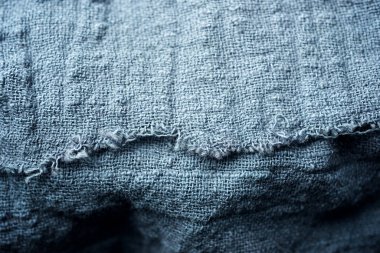 Mutfak havlusunun kıvrımlarını kapatın..