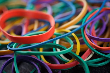 Renkli lastik bant grubu.