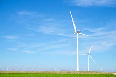 Sürdürülebilir elektrik üretimi için rüzgar türbini jeneratörleri