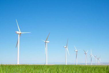 Yenilenebilir elektrik üretimi için rüzgar türbini jeneratörleri