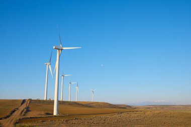 Temiz elektrik enerji üretimi için rüzgar türbini jeneratörleri