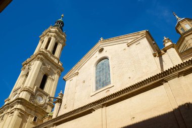 İspanya 'da Virgen del Pilar, Zaragoza, Aragon Bazilikası manzarası