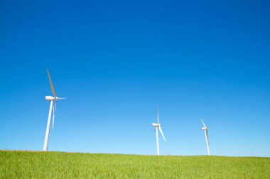 Yenilenebilir elektrik üretimi için rüzgar türbini jeneratörleri