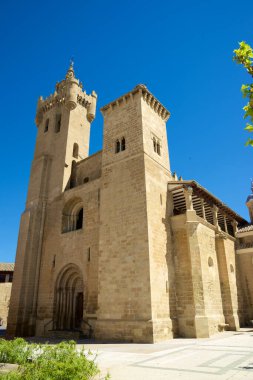 Ejea de Los Caballeros 'taki Romanesque Aziz Kurtarıcı Kilisesi, İspanya' daki Aragon..