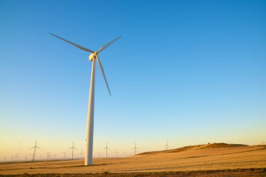Yenilenebilir elektrik üretimi için rüzgar türbini jeneratörleri