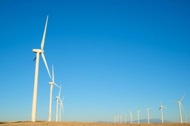 Yenilenebilir elektrik üretimi için rüzgar türbini jeneratörleri