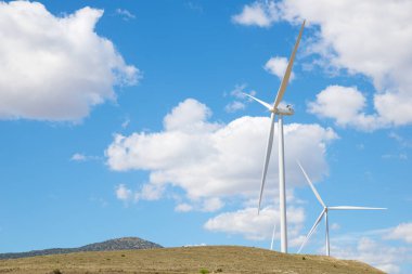 Temiz elektrik enerji üretimi için rüzgar türbini jeneratörleri