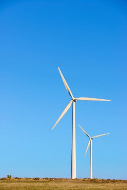 İspanya 'da yeşil elektrik üretimi için rüzgar türbini jeneratörleri