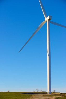 İspanya 'da yeşil elektrik üretimi için rüzgar türbini jeneratörleri