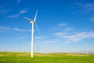 Sürdürülebilir elektrik üretimi için rüzgar türbini jeneratörleri