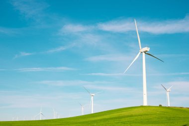 Sürdürülebilir elektrik üretimi için rüzgar türbini jeneratörleri