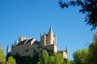 Segovia, Segovia 'da açık gökyüzü olan Alcazar kalesi, İspanya' da Castilla Leon..
