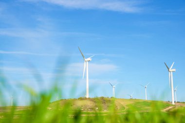 Sürdürülebilir elektrik üretimi için rüzgar türbini jeneratörleri