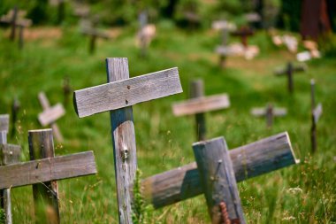 Sad Hill mezarlığındaki mezarlar, spagetti batıdaki film mekanı, iyi, kötü ve çirkin, İspanya 'nın Burgos eyaletinde.