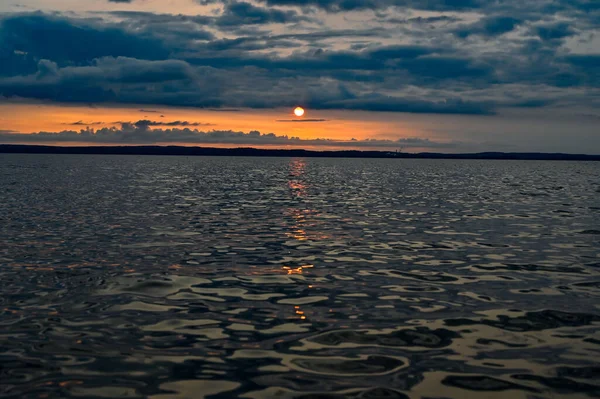 Apus Soare Nori Deasupra Lacului Vattern Motala Suedia 2023 — Fotografie, imagine de stoc