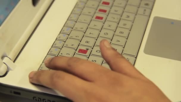Hands Blind Visally Impaired Student Learning Use Computer Class School — Stok Video