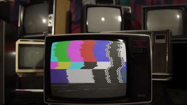 Παλιά Τηλεόραση Ενεργοποίηση Chroma Βασική Πράσινη Οθόνη Μεταξύ Πολλών Παλαιών — Αρχείο Βίντεο