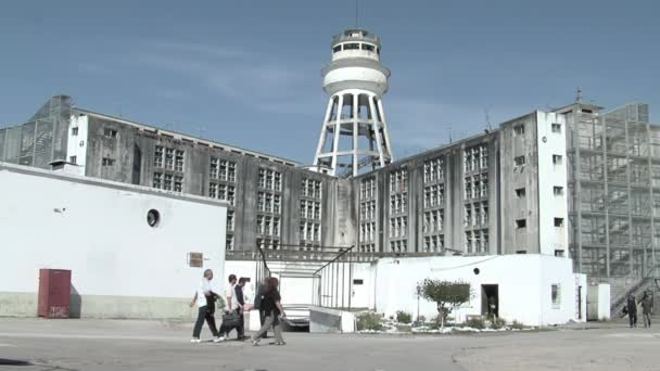 아르헨티나 부에노스아이레스의 라플라타에 올모스막시움 교도소 — 비디오