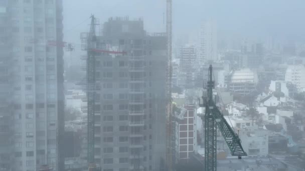 Construction Site High Rise Apartment Skyscraper Tower Fog Buenos Aires — Vídeo de stock