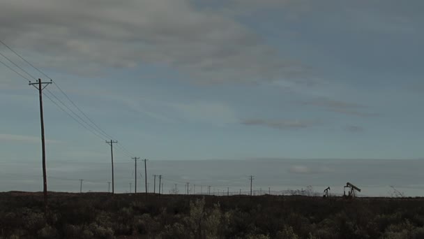 Pumpjacks Extracting Oil Oilfield Neuquen Basin Northern Patagonia Argentina — Vídeo de Stock