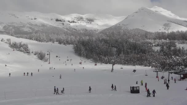 People Ski Station Cerro Chapelco San Martin Los Andes Patagonia — Vídeo de stock
