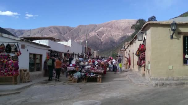 アルゼンチン フマハカのケブラダ フマハカの小さな町のストリートマーケット — ストック動画