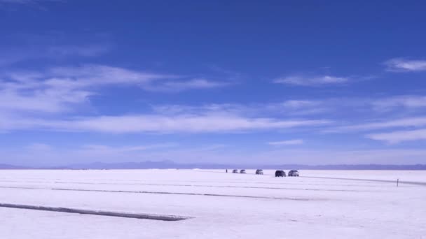 Cars Salinas Grandes Salt Flats Jujuy Province North West Argentina — Stock Video