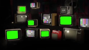 Old Television Sets, Retro Vintage Televisions Stacked, Bazıları Yeşil Ekran ve Renk Çubukları ile. Yeşil ekranı istediğin görüntüyle ya da resimle değiştirebilirsin. Sonraki Efektler 'de tuşlama efekti ile yapabilirsiniz.