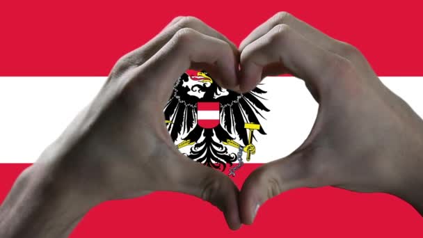 Σημαία Της Αυστρίας Και Χέρι Σύμβολο Της Καρδιάς Χέρια Δείχνουν — Αρχείο Βίντεο