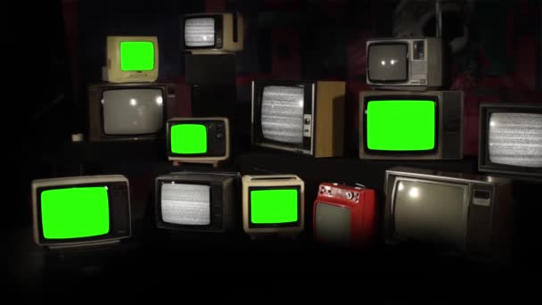 Στοίβα Ρετρό Vintage Τηλεοράσεις Μερικές Πράσινη Οθόνη Και Στατικό Θόρυβο — Αρχείο Βίντεο