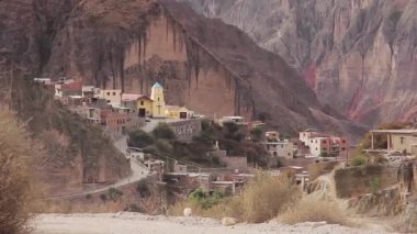 Antik Iruya Kasabası, Salta ili, And Dağları, Arjantin. 4K Çözünürlüğü.
