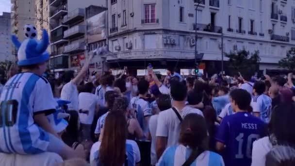 Thousands Argentine Fans Celebrating Winning Fifa World Cup 2022 Buenos — Stock Video