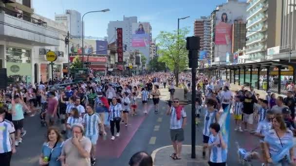 Eksplozja Radości Ulicach Buenos Aires Tym Jak Argentyńska Drużyna Piłkarska — Wideo stockowe