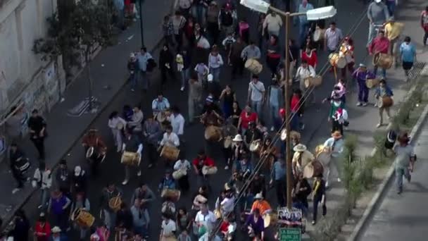 Προβολή Των Drums Στο Marcha Los Bombos Μάρτιος Των Drums — Αρχείο Βίντεο