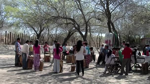 Santiago Del Estero Argentína 2012 Május Gyermekek Egy Bombo Leguero — Stock videók