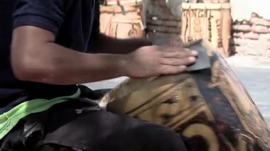 Geleneksel Folklor Müziği 'nde kullanılan Wood ve Animal Leather' dan yapılmış bir Arjantin baterisi 