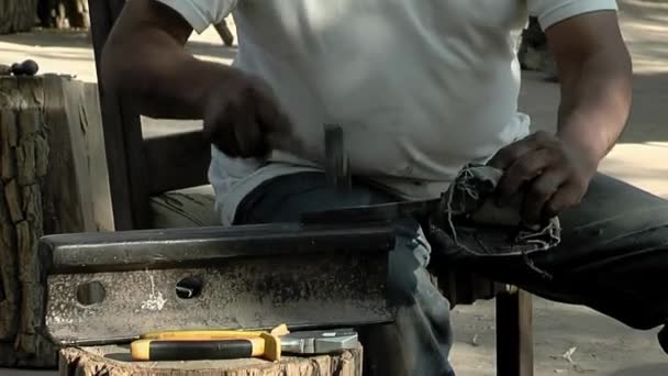 Metalwork Blacksmith Using Hammer Anvil Shaping Iron Bar Close — Stock Video