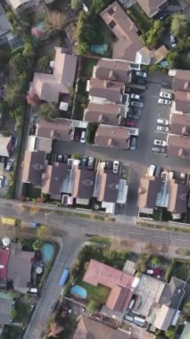 Santiago de Chile yukarıdan: Başkentin dikey İHA Atışı - 4K Çözünürlük